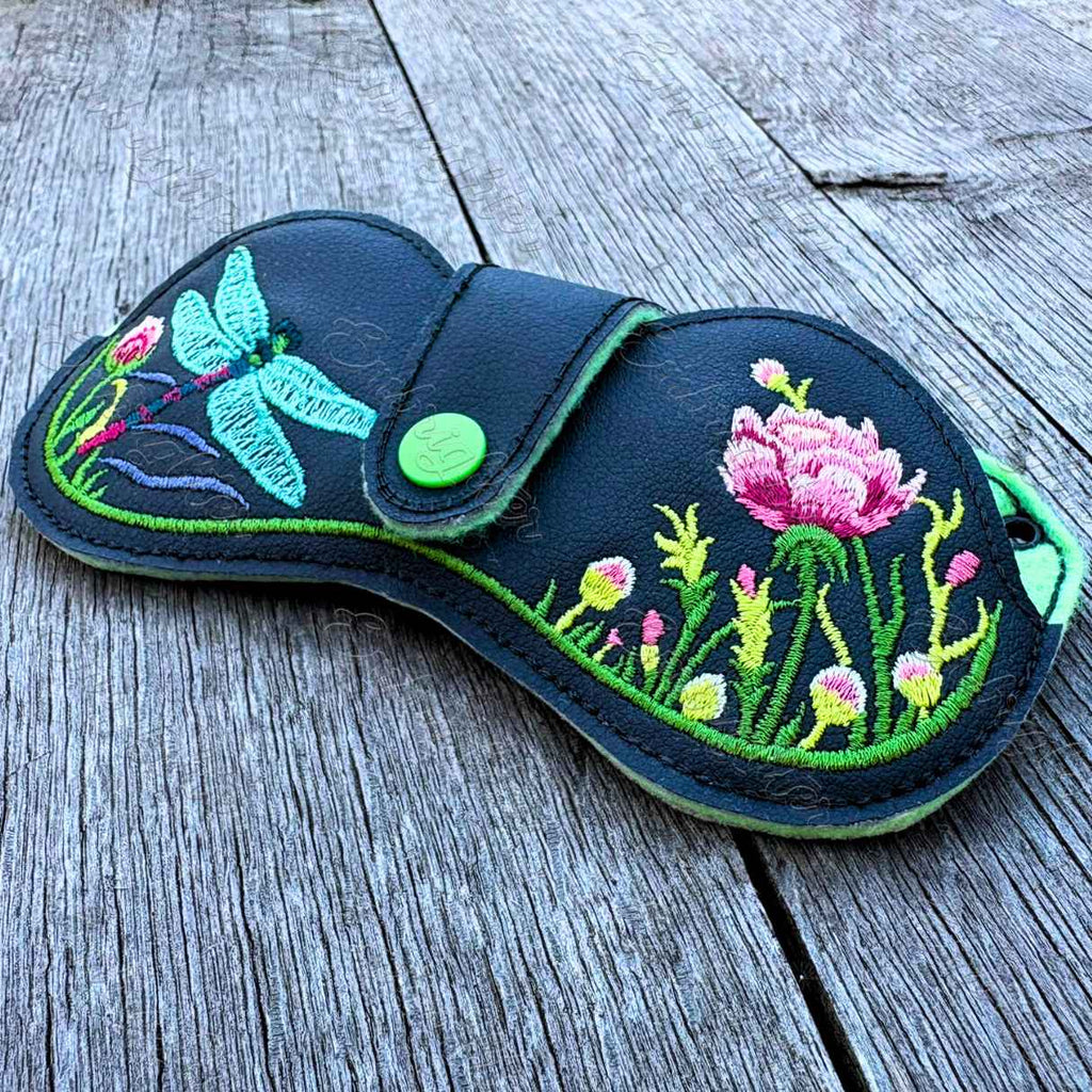 Glasses case ITH embroidery design Libelle Brillenetui Stickdatei