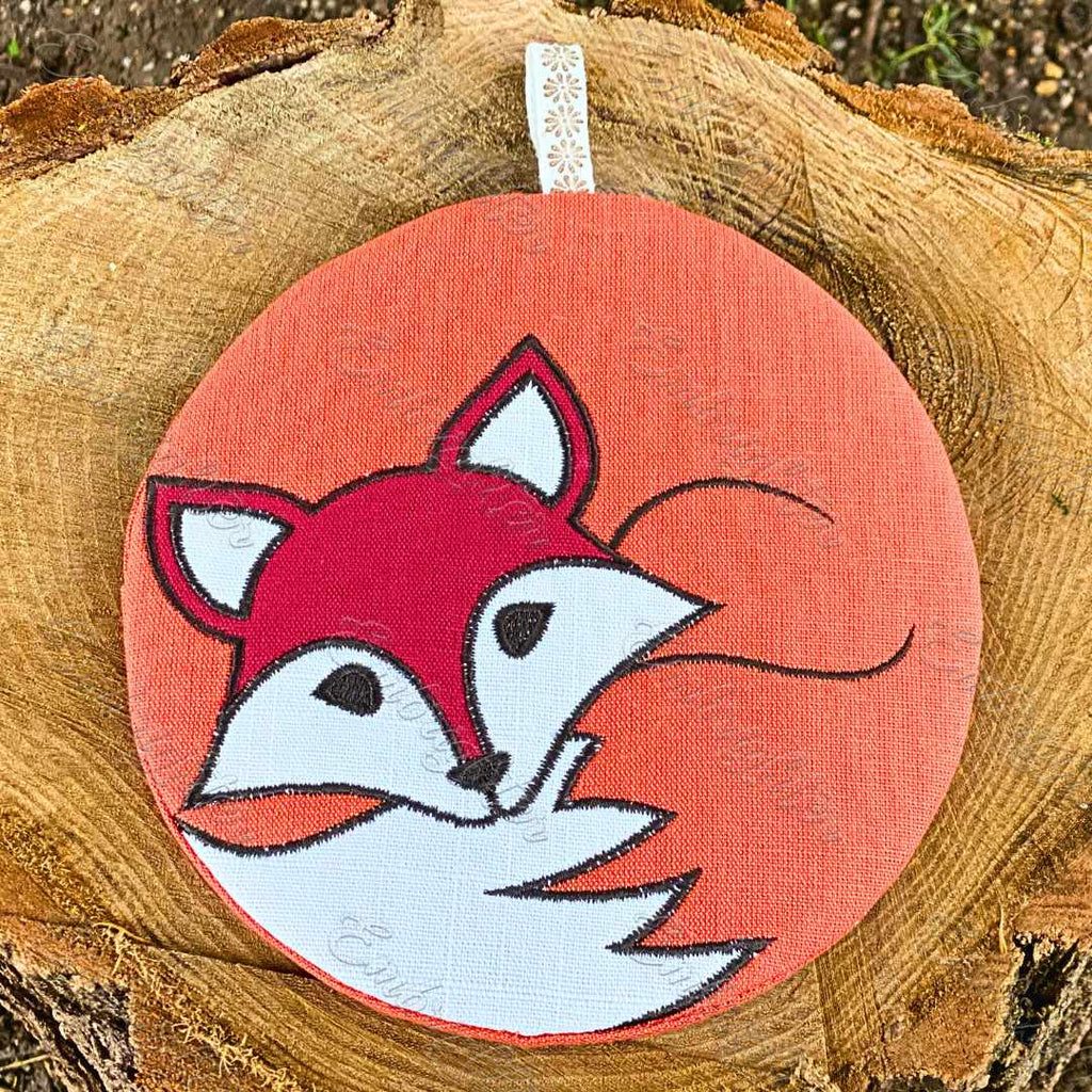 Curled up fox ITH pot holder embroidery design