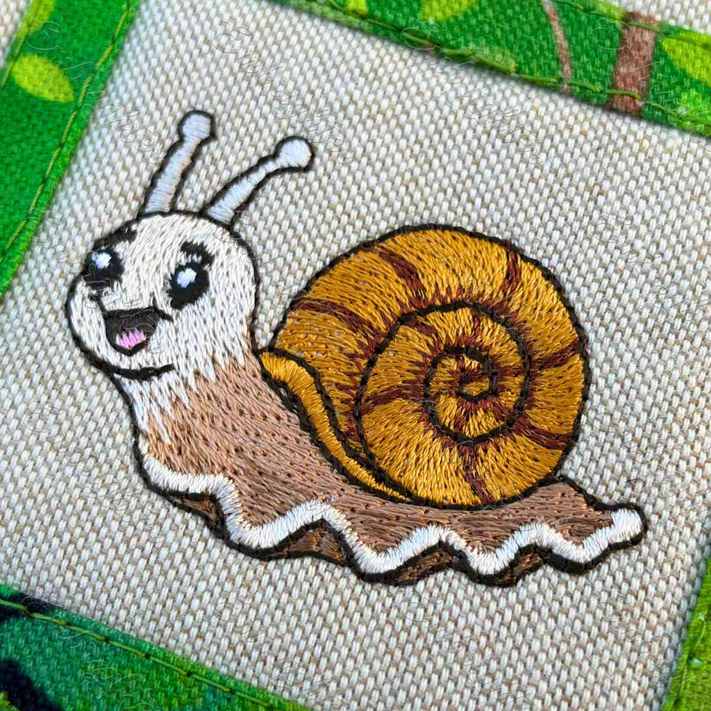 Scampering Snail embroidery design