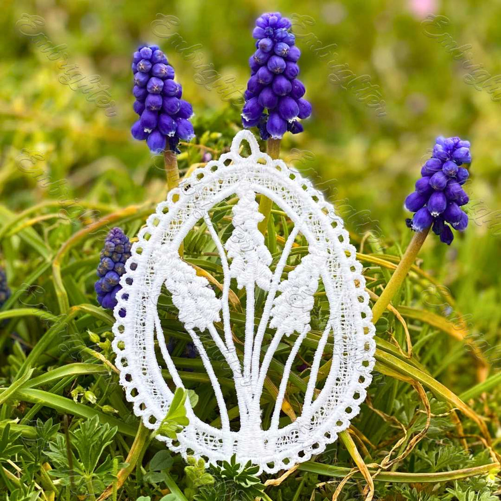 Easter FSL ornament - Grape hyacinth embroidery design