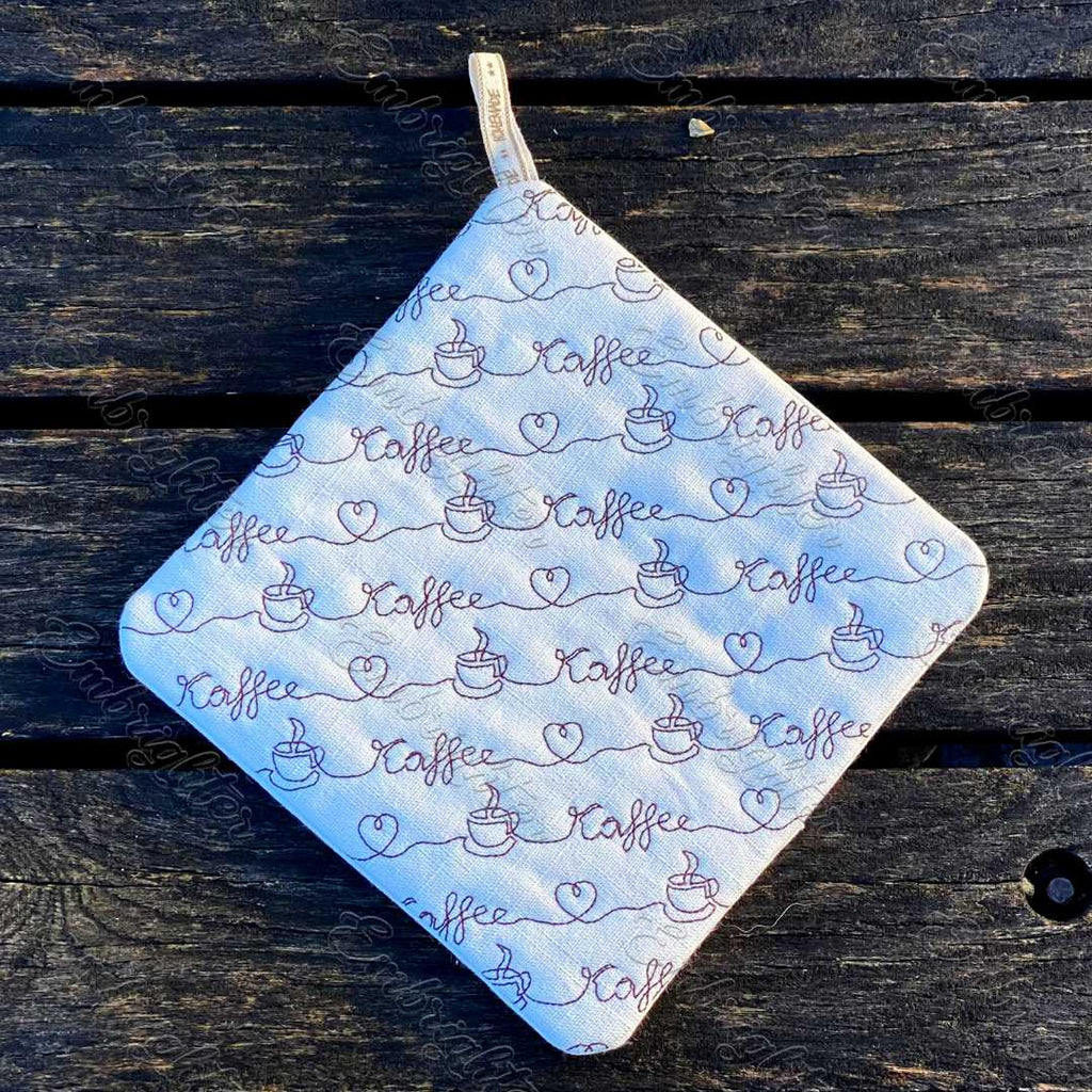 https://embrighter.com/cdn/shop/products/kaffee-square-potholder-ith-embroidery-design-embrighter_27f0ebf6-d5c4-4fbd-b6fd-c31f032ebdb0_1024x1024.jpg?v=1686081846